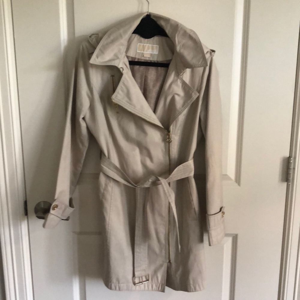 Michael Kors cream light jacket with hood